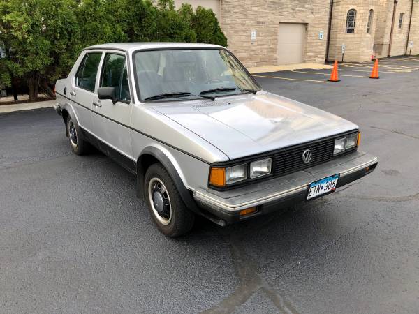*** 1982 Vw Jetta Diesel * 5 Speed Manual *** - cars & trucks - by... for sale in Chicago, IL – photo 2