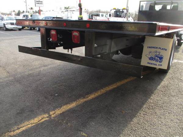 2012 International 4300 24 FOOT FLAT BED ** NON-CDL, NO AIR BRAKES... for sale in south amboy, IN – photo 7
