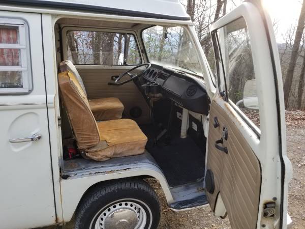 1971 Volkswagen Bus Camper - cars & trucks - by owner - vehicle... for sale in Greeneville , TN – photo 10