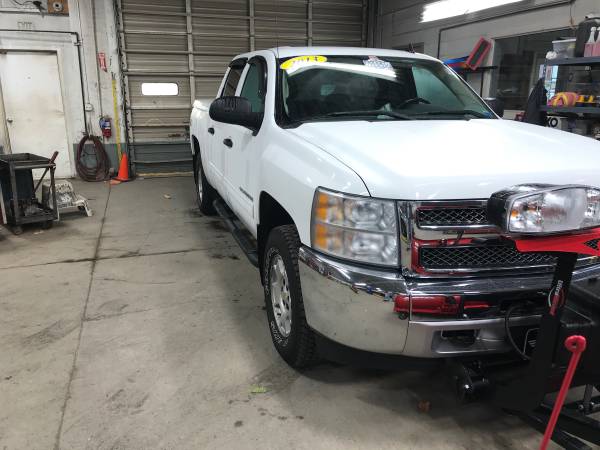 2013 Chevy Silverado - cars & trucks - by dealer - vehicle... for sale in utica, NY – photo 3