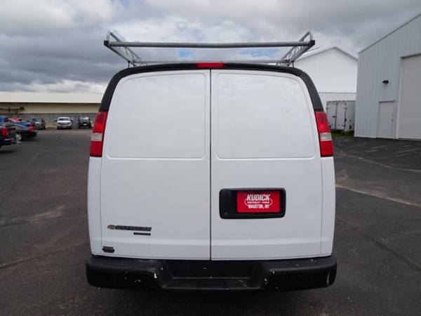 2015 Chevrolet Express Cargo Van 2500 for sale in Mauston, WI – photo 17