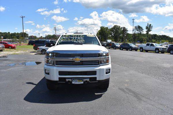 2016 CHEVROLET SILV 3500 HIGH COUNTRY DRW CREW CAB - EZ FINANCING!... for sale in Greenville, SC – photo 2