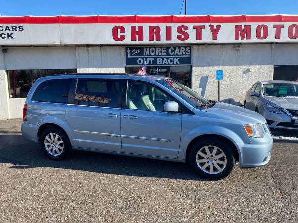 2013 Chrysler Town and Country Touring 4dr Mini Van -We Finance... for sale in Crystal, ND – photo 3