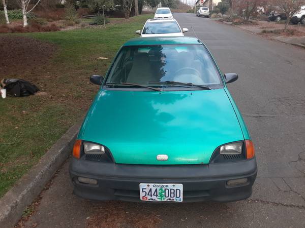1993 Geo Metro XFi Hatchback - 50+ MPG - Reliable Transportation -... for sale in Portland, OR – photo 3