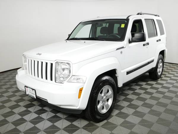2012 Jeep Liberty Sport - - by dealer - vehicle for sale in Inver Grove Heights, MN – photo 2