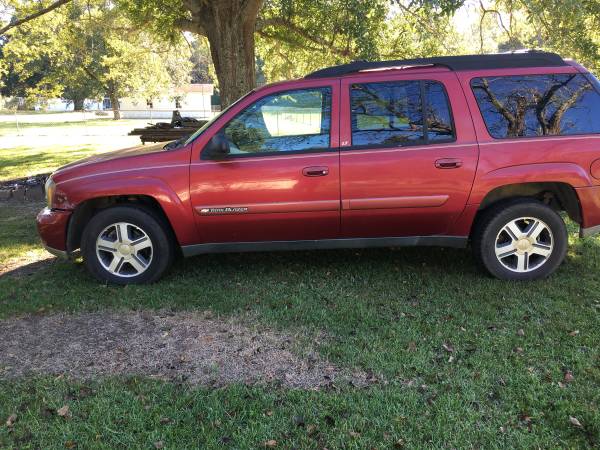 2004 Chevy Trailblazer with 104,000 miles - cars & trucks - by owner... for sale in Moselle, MS – photo 3