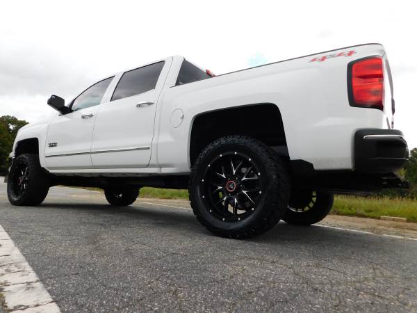 LIFTED 15 CHEVY SILVERADO 1500 LTZ CREW 4X4 20X10 NEW 33X12.50... for sale in KERNERSVILLE, NC – photo 8