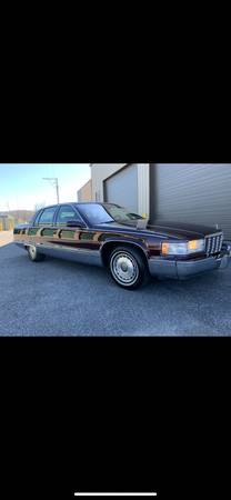 1996 Cadillac Fleetwood Brougham for sale in New Cumberland, PA – photo 2