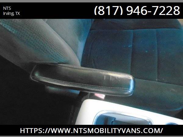 12 DODGE GRAND CARAVAN HANDICAPPED WHEELCHAIR MOBILITY MANUAL RAMP VAN for sale in Irving, MS – photo 24