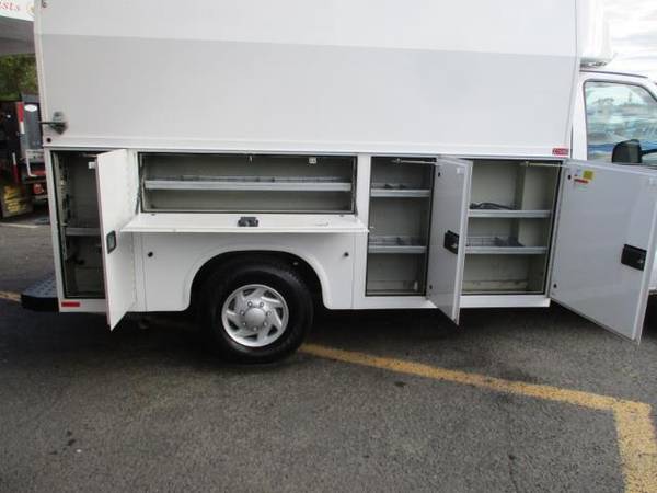 2015 Ford Econoline E-350 ENCLOSED UTILITY BODY CUT AWAY for sale in south amboy, NJ – photo 6