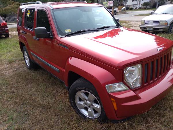 2010 JEEP LIBERTY 3.7 V6 2010 Great shape - cars & trucks - by owner... for sale in West Warwick, RI – photo 3
