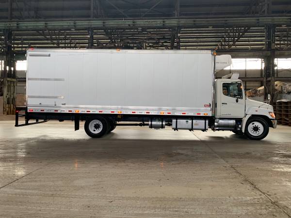 2013 Hino 338 7.6L Turbo Diesel 26ft Reefer Box Truck Pull Out Ramp... for sale in Lebanon, MD – photo 6
