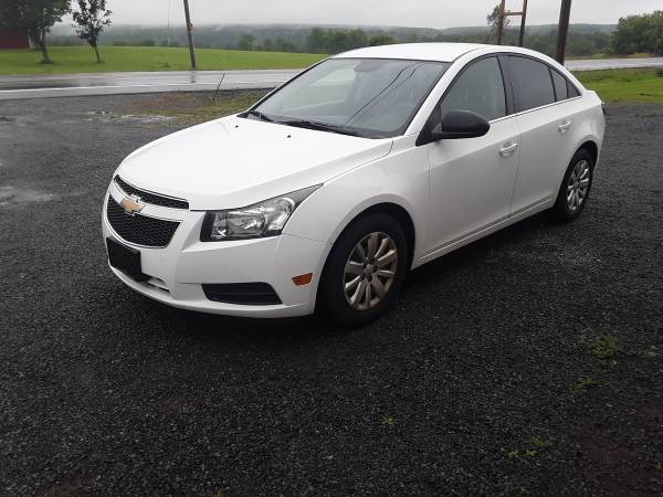 2011 Chevy Cruze 2LS *Guaranteed credit approval* for sale in Constableville, NY – photo 2