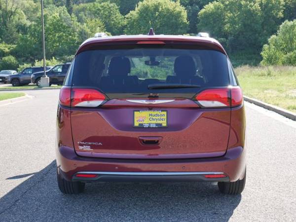2019 Chrysler Pacifica Touring L for sale in Hudson, MN – photo 9