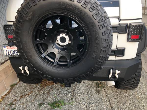 Custom Lifted jeep rubicon for sale in Culver City, CA – photo 5