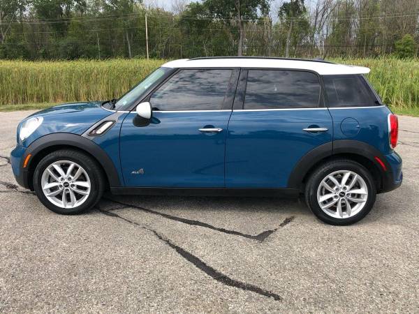 2012 MINI Cooper Countryman S ALL4 AWD 4dr Crossover - cars & trucks... for sale in Hartford, WI – photo 2