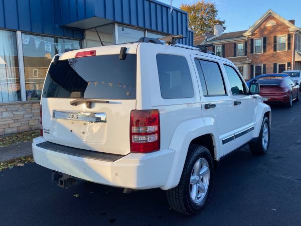 2010 Jeep Liberty LIMITED 4X4/CLEAN CARFAX WARRANTY - cars & for sale in Feasterville, PA – photo 6