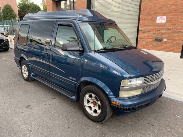 2001 Chevy Astro High Top Conversion Van for sale in Maspeth, NY – photo 2