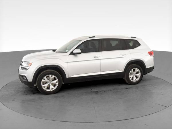2019 VW Volkswagen Atlas SE 4Motion Sport Utility 4D suv Silver for sale in Chicago, IL – photo 4