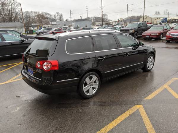 2010 VW Passat Wagon - cars & trucks - by dealer - vehicle... for sale in Evansdale, IA – photo 3