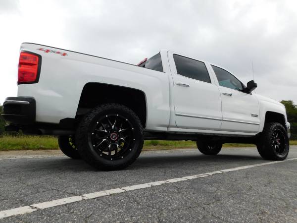 LIFTED 15 CHEVY SILVERADO 1500 LTZ CREW 4X4 20X10 NEW 33X12.50... for sale in KERNERSVILLE, NC – photo 4