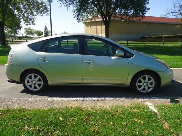 ****2007 TOYOTA PRIUS III **CLEAN TITLE** for sale in Saint Paul, MN – photo 4