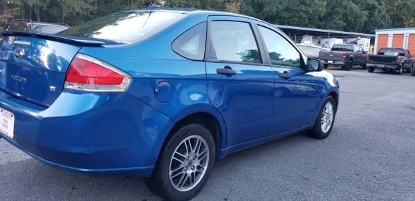 2010 Ford Focus SE excellent condition runs great for sale in Cumming, GA – photo 5