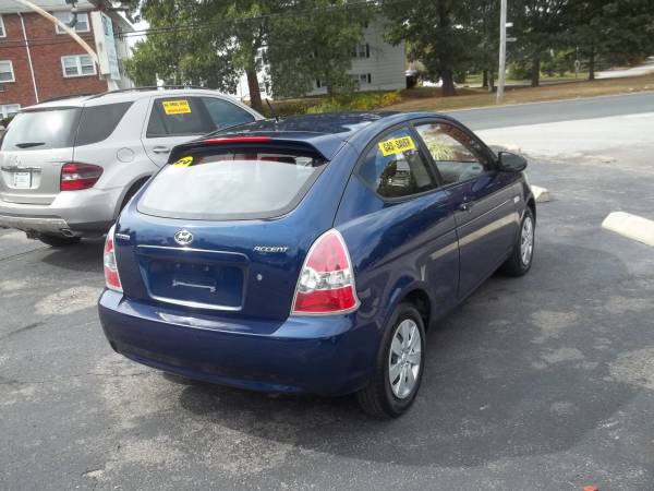 2008 HYUNDAI ACCENT GS 3 - DR. - 5 SPEED - A/C - 84K - MUST SEE -... for sale in Warwick, RI – photo 5