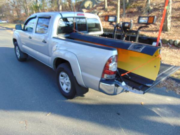 2011 Toyota Tacoma - - by dealer - vehicle automotive for sale in Waterbury, CT – photo 7
