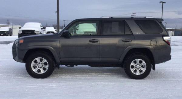 2016 Toyota 4Runner SR5 CALL James--Get Pre-Approved 5 Min - cars &... for sale in Anchorage, AK – photo 5
