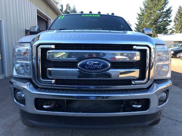 2011 Ford F-350 Super Duty Diesel 4WD F350 Lariat 4x4 4dr Crew Cab 8... for sale in Camas, OR – photo 8