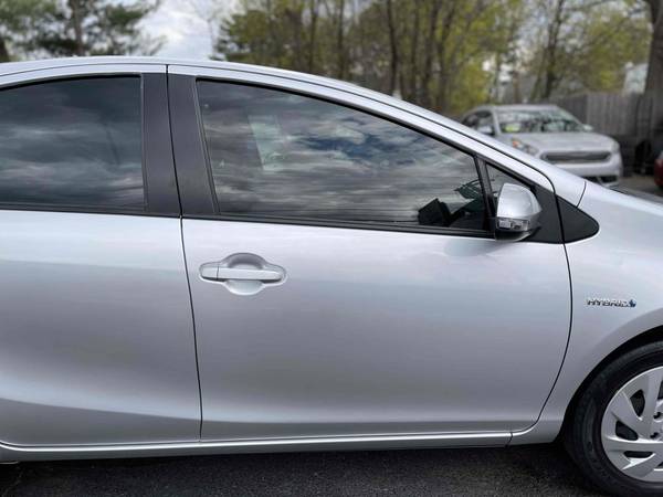 2016 Toyota Prius c Two 50mpg 21000 miles PKG2 Hybrid 1 owner clean for sale in Walpole, RI – photo 11
