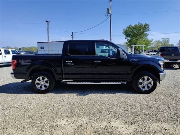 2017 Ford F-150 XLT - - by dealer - vehicle automotive for sale in Chillicothe, WV – photo 4
