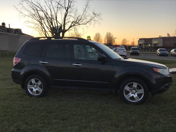 2009 Subaru Forester X AWD - CLEAN TITLE! NO RUST! NEEDS NOTHING! -... for sale in Mason, MI – photo 4