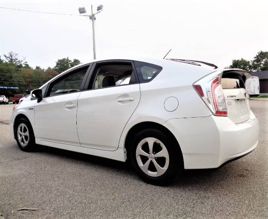 2015 Toyota Prius IV Four All Power Great on Gas Clean IPOD Hybrid -... for sale in Hampton Falls, MA – photo 5