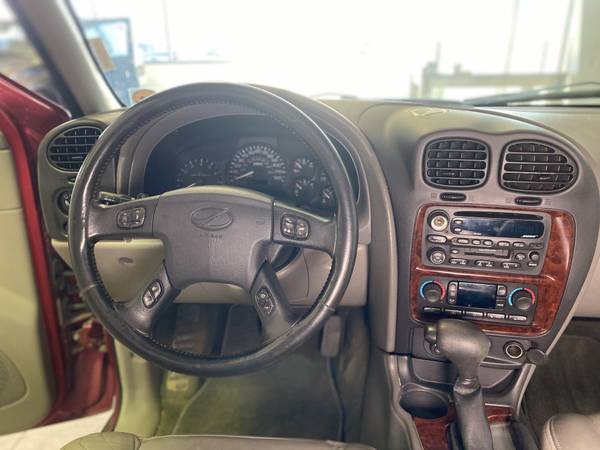 2002 Oldsmobile Bravada AWD - 221k Miles - Leather Heated Seats! -... for sale in La Crescent, WI – photo 8
