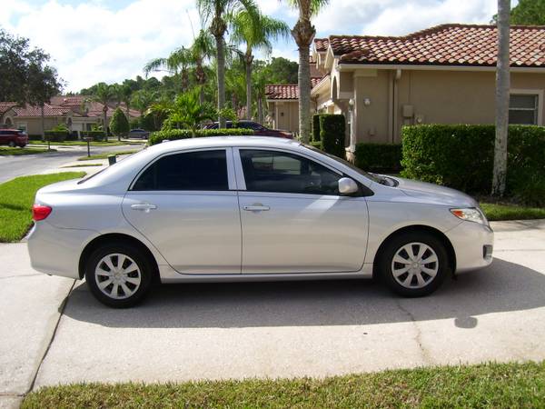 2009 Toyota Corolla LE - cars & trucks - by owner - vehicle... for sale in Palm Harbor, FL – photo 4