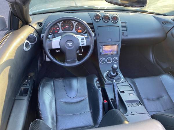 2004 Nissan 350Z Touring Roadster 6 Speed RWD Excellent Condition for sale in Centereach, NY – photo 18