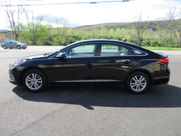 2016 HYUNDAI SONATA 4D GLS - - by dealer - vehicle for sale in Corning, NY – photo 5