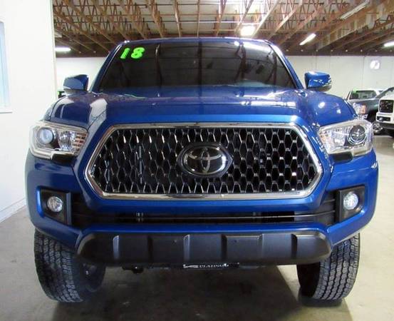 2018 Toyota Tacoma 4WD SR5 V6 4x4 4dr Double Cab 5.0 ft SB Pickup Truc for sale in Portland, OR – photo 7
