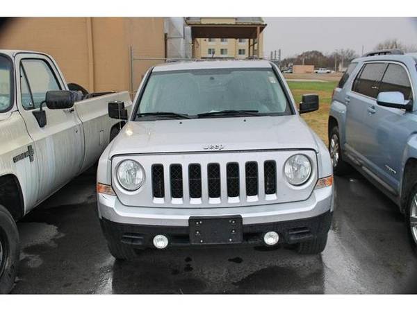2013 Jeep Patriot Sport - SUV - cars & trucks - by dealer - vehicle... for sale in Bartlesville, OK – photo 2