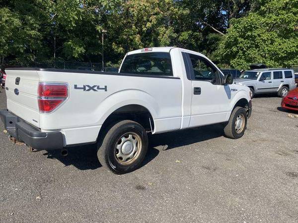 2013 Ford F150 Regular Cab XL Pickup 2D 8 ft EZ-FINANCING! - cars &... for sale in Garfield, NJ – photo 4