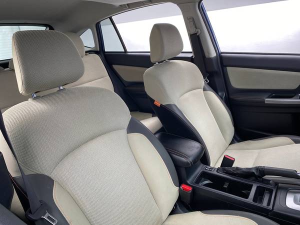 2016 Subaru Crosstrek 2.0i Premium Sport Utility 4D hatchback Blue -... for sale in Van Nuys, CA – photo 18