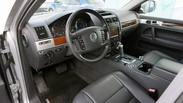 2010 Volkswagen Touareg TDi Diesel Technology Package Loaded - cars for sale in Boca Raton, FL – photo 9