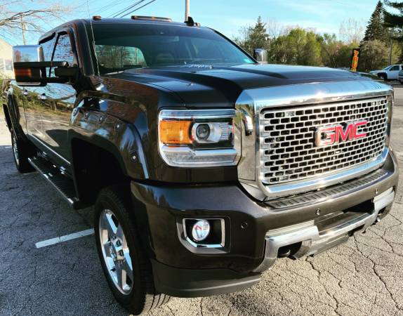 2015 GMC Sierra Denali 3500HD Crew Cab 4x4/TOP OF THE LINE for sale in East Derry, MA – photo 3
