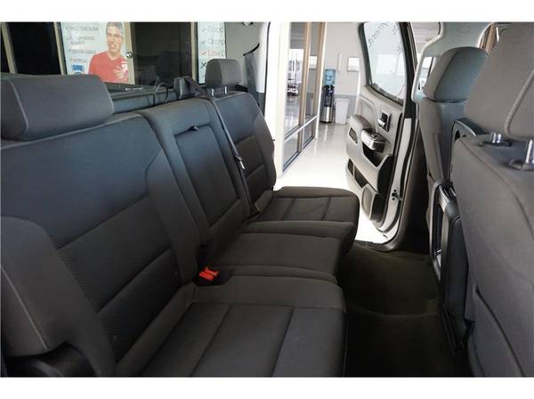 2017 Chevrolet Chevy Silverado 1500 Crew Cab 4x4! 6 5 ft bed! Clean! for sale in Sacramento, NV – photo 21