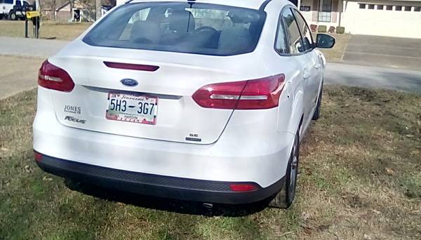 2017 Ford Focus sedan - cars & trucks - by owner - vehicle... for sale in Corinth, MS – photo 4