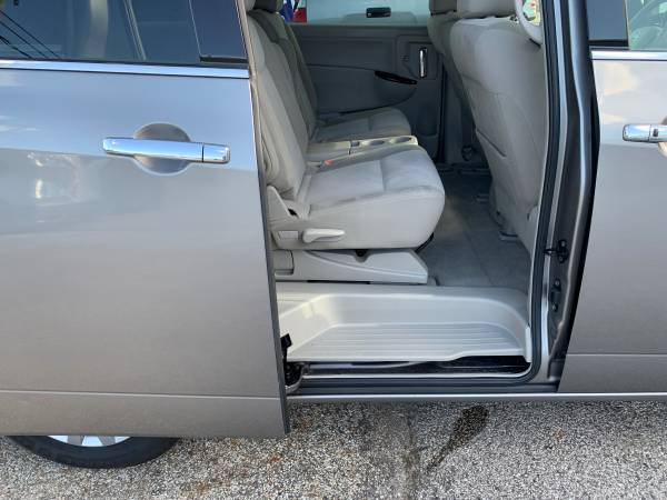 2012 Nissan Quest 3.5 S. WARRANTY!! 1 Owner!! Clean Carfax! New Tires! for sale in Cleveland, OH – photo 15