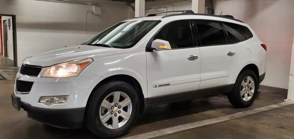 2009 CHEVY TRAVERSE LT - cars & trucks - by owner - vehicle... for sale in Santa Monica, CA – photo 8