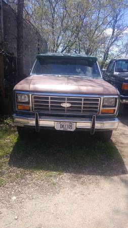 1986 ford f250 2 Wheel drive truck for sale in Fond Du Lac, WI – photo 3